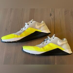 Nike Metcon MC Repper DSX Pure Platinum Volt Trainers - Size 12